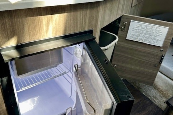 26ft Regal Yacht For Sale