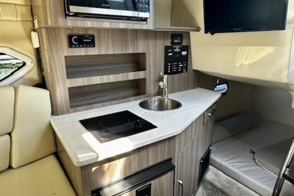 26ft Regal Yacht For Sale