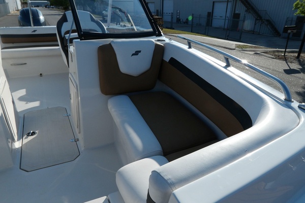 19ft Starcraft Yacht For Sale