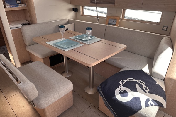Pretender 46ft Beneteau Yacht For Sale
