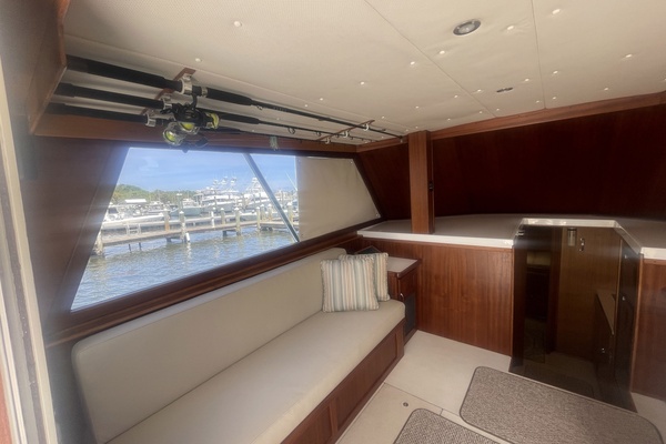 Dolphin II 34ft Hatteras Yacht For Sale