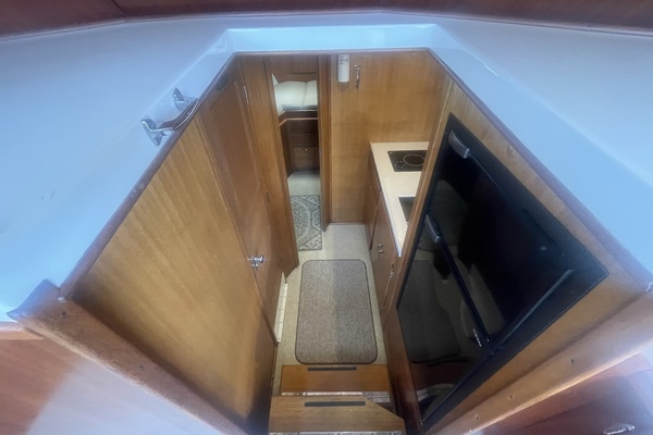 Dolphin II 34ft Hatteras Yacht For Sale
