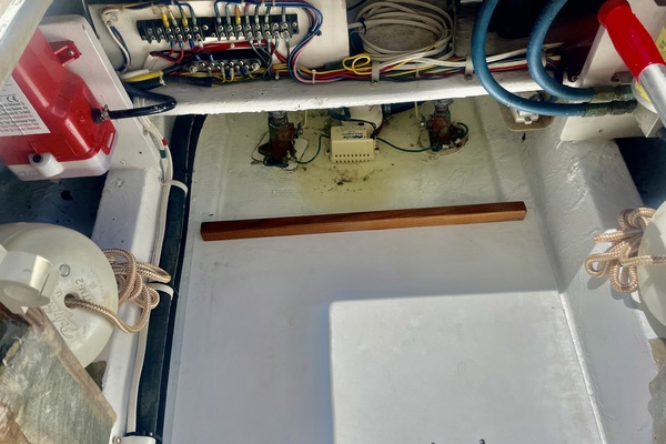 Dolphin II 34ft Hatteras Yacht For Sale