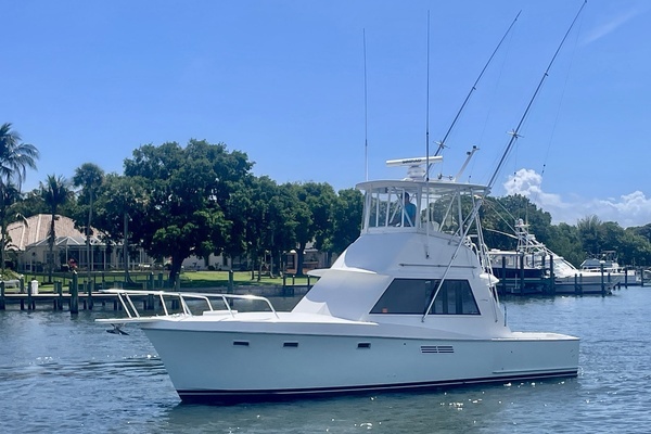 34-ft-Hatteras-1968-34 Sportfisherman-Dolphin II Stuart Florida United States  yacht for sale