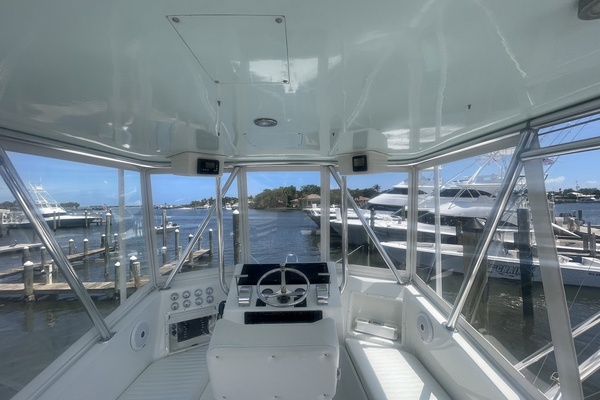 Dolphin II 34ft Hatteras Yacht For Sale