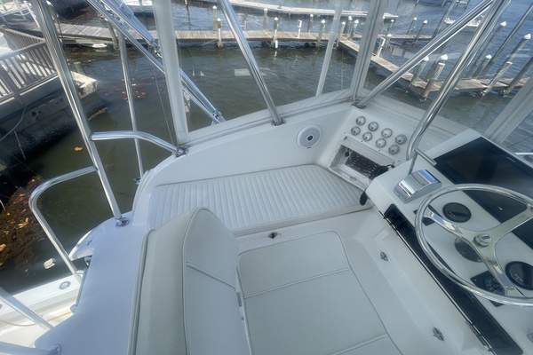 Dolphin II 34ft Hatteras Yacht For Sale