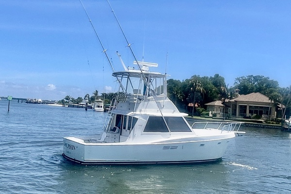 Dolphin II 34ft Hatteras Yacht For Sale