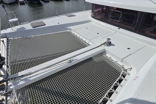 Moonlight Lady 42ft Lagoon Yacht For Sale