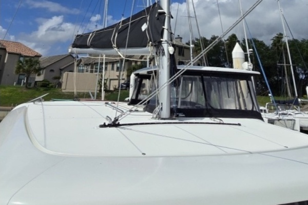 Moonlight Lady 42ft Lagoon Yacht For Sale