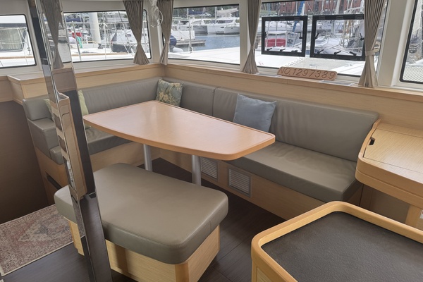 Moonlight Lady 42ft Lagoon Yacht For Sale