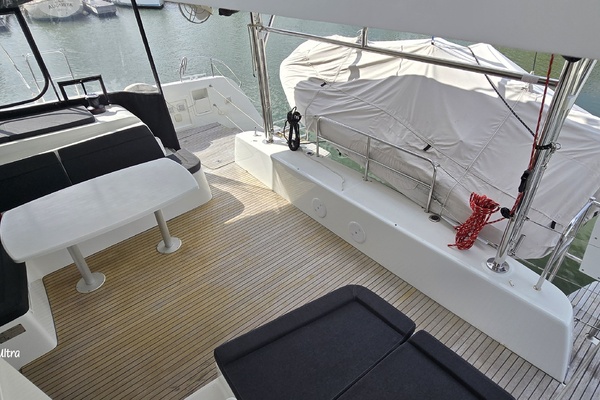 Moonlight Lady 42ft Lagoon Yacht For Sale
