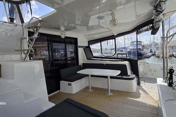 Moonlight Lady 42ft Lagoon Yacht For Sale
