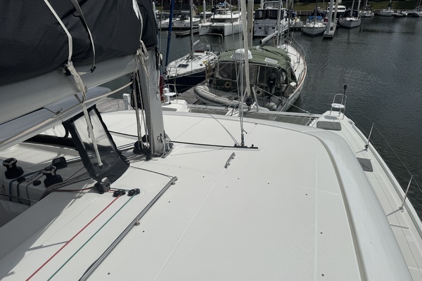 Moonlight Lady 42ft Lagoon Yacht For Sale