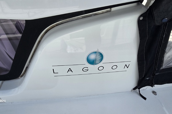 Moonlight Lady 42ft Lagoon Yacht For Sale