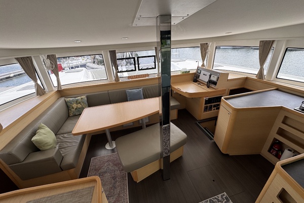 Moonlight Lady 42ft Lagoon Yacht For Sale