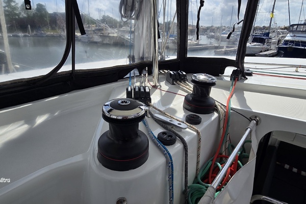 Moonlight Lady 42ft Lagoon Yacht For Sale