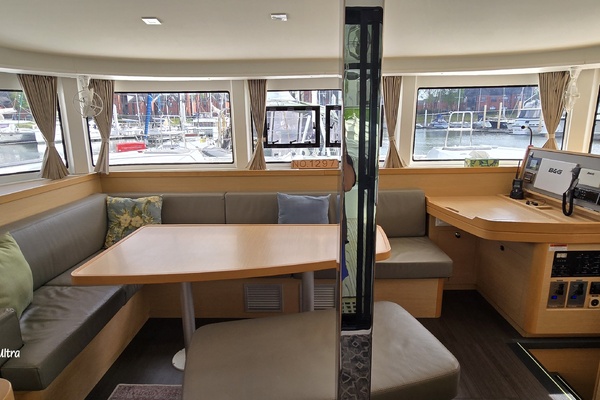 Moonlight Lady 42ft Lagoon Yacht For Sale