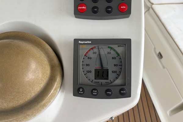Sola Stella 43ft Jeanneau Yacht For Sale