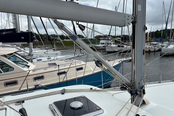 Sola Stella 43ft Jeanneau Yacht For Sale