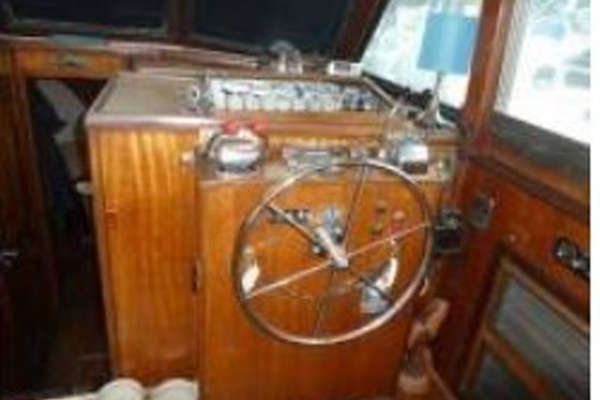 SERENITY 38ft Hatteras Yacht For Sale