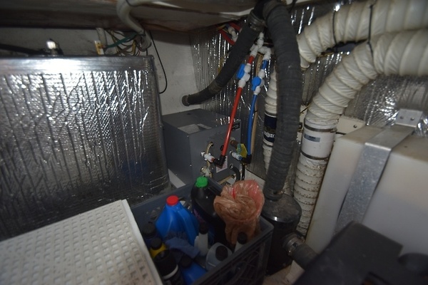 Cool Change  32ft Cruisers Yachts Yacht For Sale