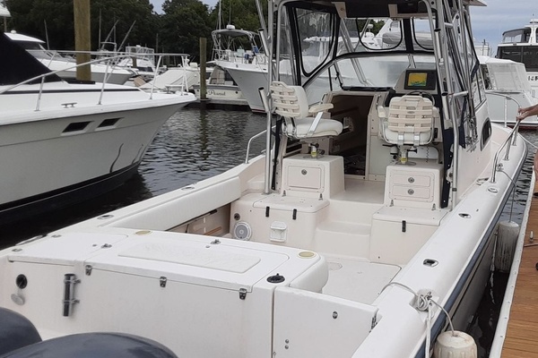 28ft Grady White Yacht For Sale