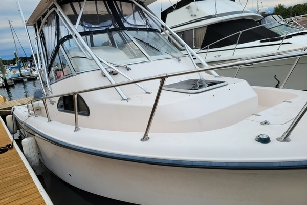 28ft Grady White Yacht For Sale
