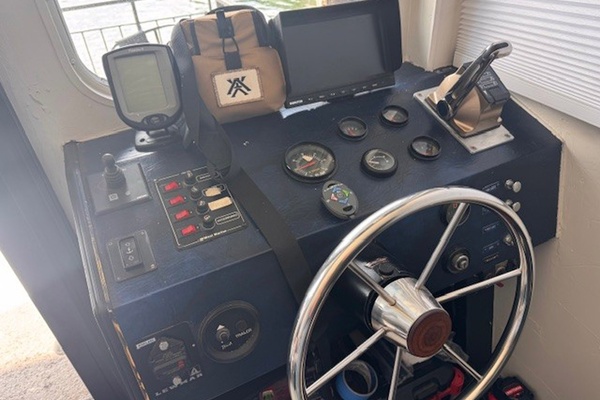 44ft Three Buoys Yacht For Sale