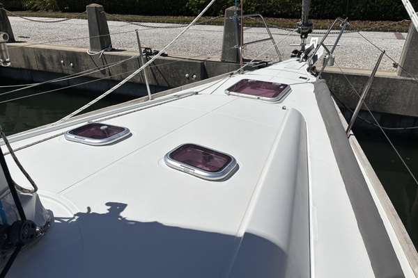 Island Flyer 40ft Wauquiez Yacht For Sale