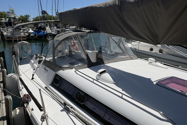 Island Flyer 40ft Wauquiez Yacht For Sale
