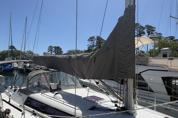 Island Flyer 40ft Wauquiez Yacht For Sale