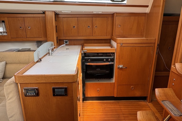 Island Flyer 40ft Wauquiez Yacht For Sale