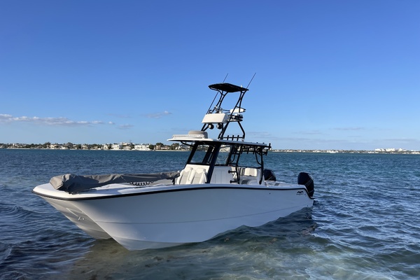 Compensating 33ft Invincible Yacht For Sale