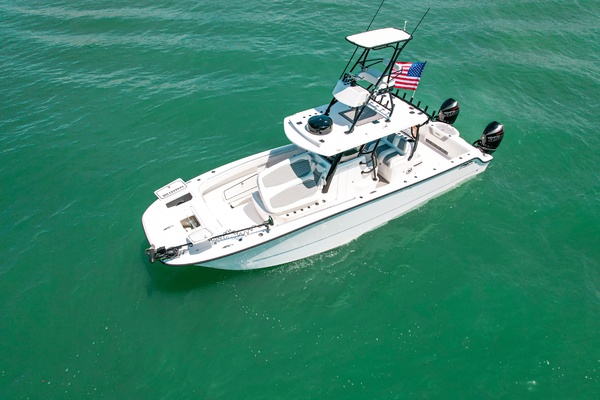 Compensating 33ft Invincible Yacht For Sale