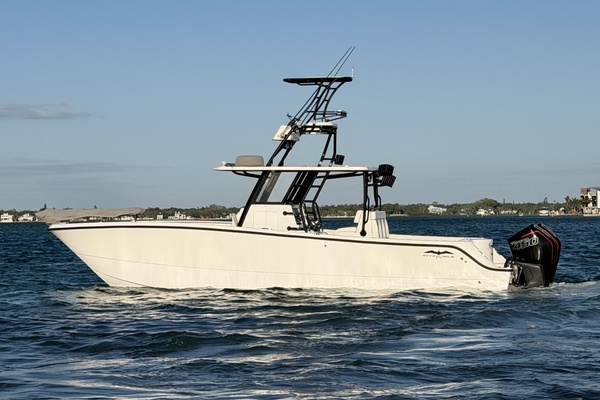 Compensating 33ft Invincible Yacht For Sale