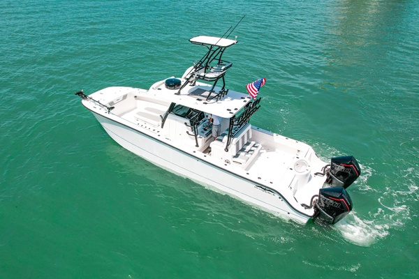 Compensating 33ft Invincible Yacht For Sale