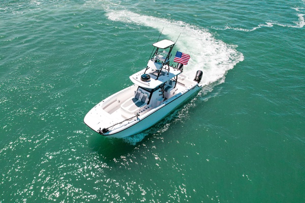 Compensating 33ft Invincible Yacht For Sale