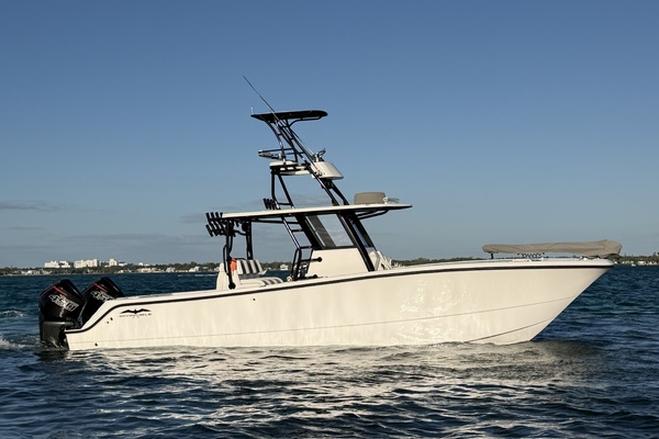 Compensating 33ft Invincible Yacht For Sale