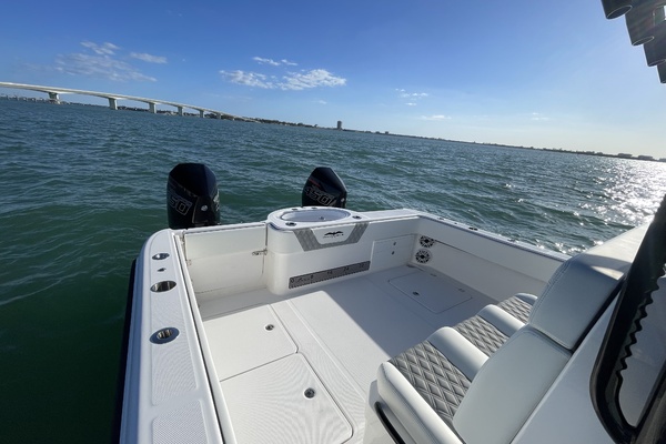 Compensating 33ft Invincible Yacht For Sale