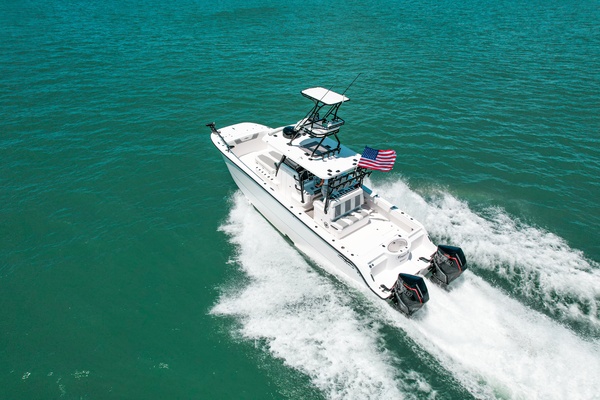 Compensating 33ft Invincible Yacht For Sale