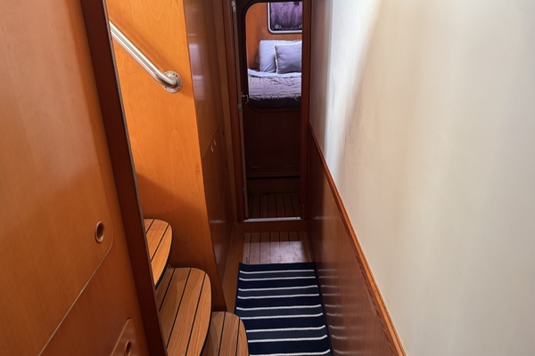 Into The Mystic 41ft Lagoon Yacht For Sale