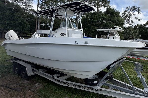 26ft Twin Vee Yacht For Sale