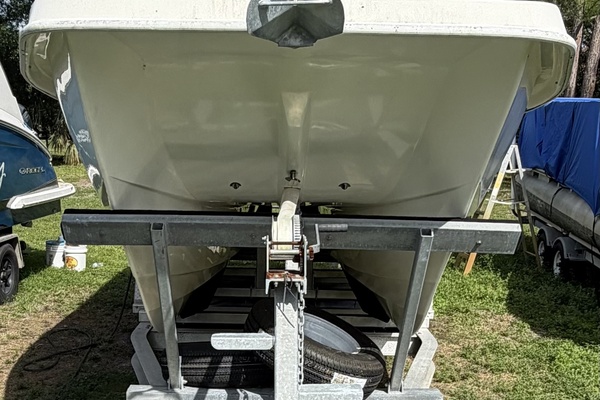 26ft Twin Vee Yacht For Sale
