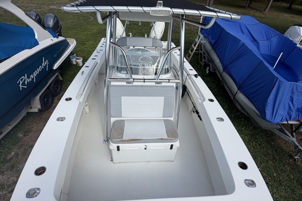 26ft Twin Vee Yacht For Sale