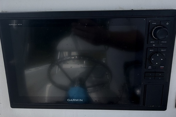 26ft Twin Vee Yacht For Sale