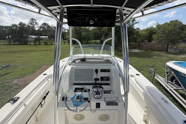 26ft Twin Vee Yacht For Sale