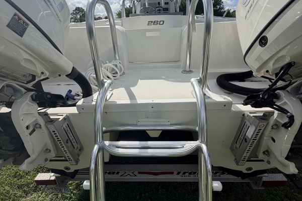 26ft Twin Vee Yacht For Sale