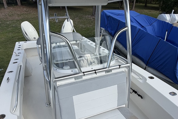 26ft Twin Vee Yacht For Sale