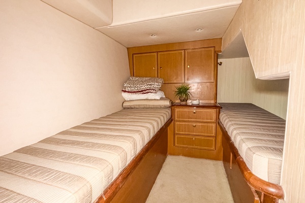 2004 Ocean Yachts 50