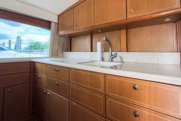 2004 Ocean Yachts 50